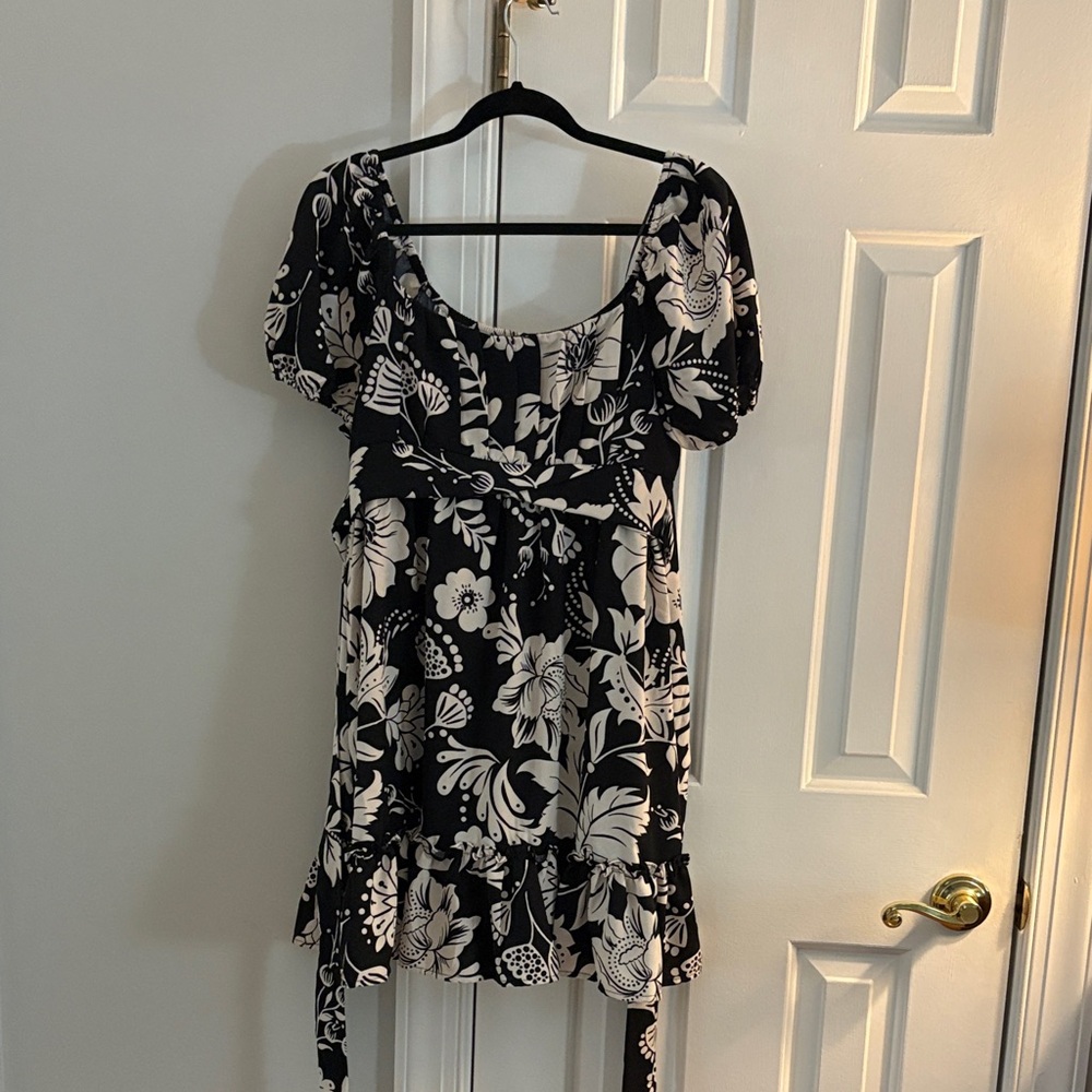 Blu Pepper Black and White Floral Mini Dress